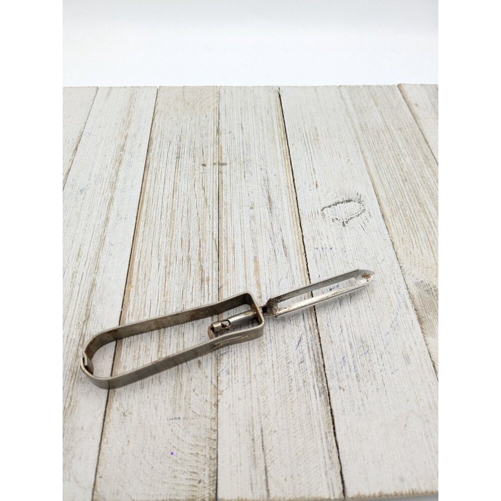 Turner & Seymour Stainless Steel #3 Floating Blade Vegetable Potato Peeler 6" - Picture 2 of 6